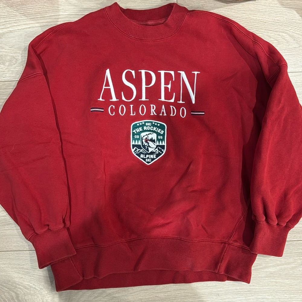 Aspen Abercrombie and Fitch sweatshirt. Red. XS